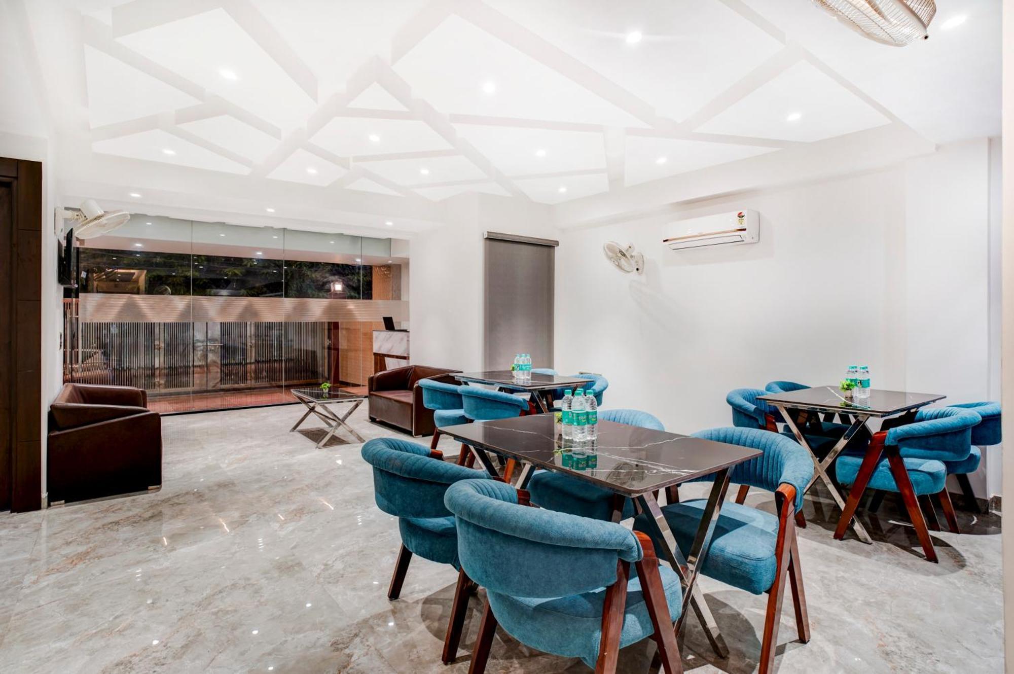 Treebo Corporate Inn Noida Extérieur photo