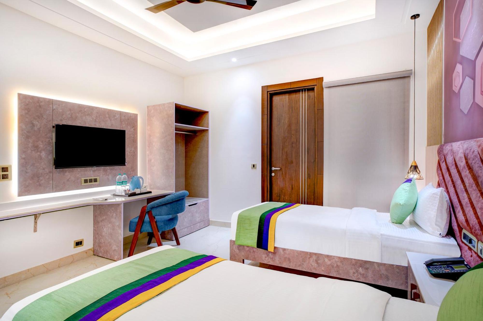 Treebo Corporate Inn Noida Extérieur photo