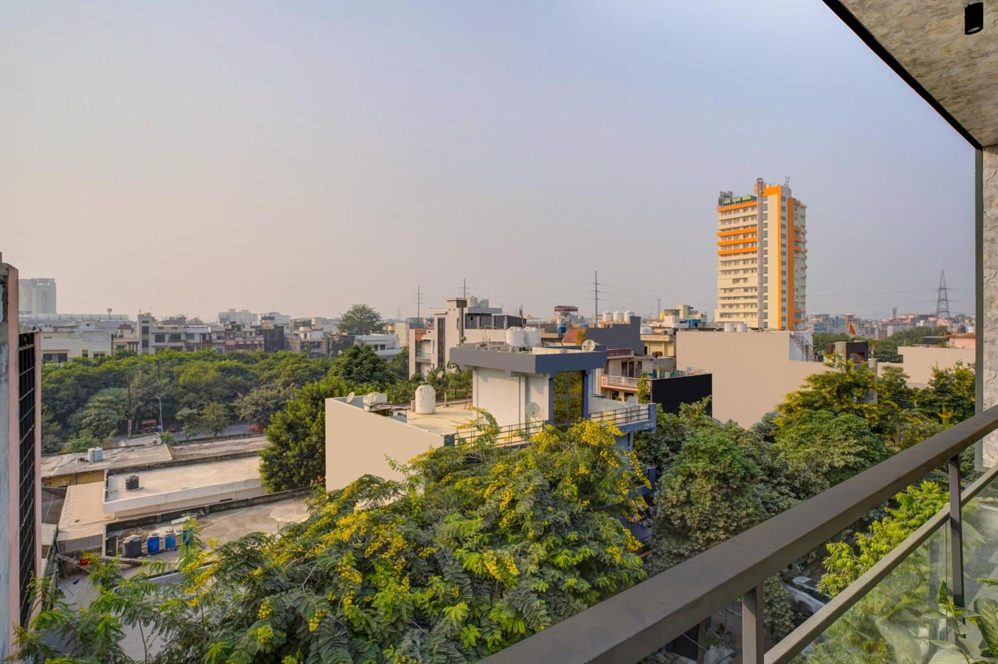 Treebo Corporate Inn Noida Extérieur photo