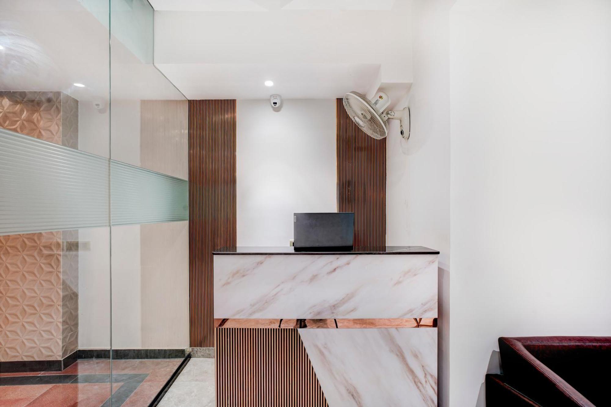 Treebo Corporate Inn Noida Extérieur photo