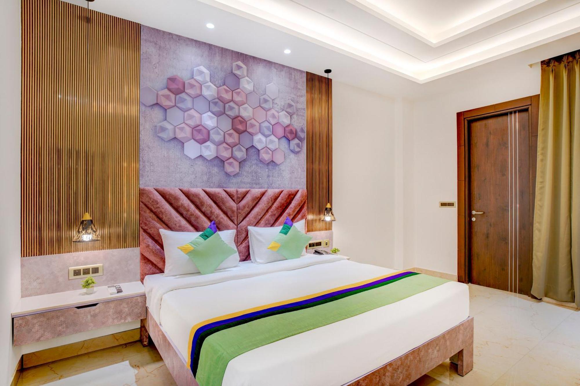 Treebo Corporate Inn Noida Extérieur photo