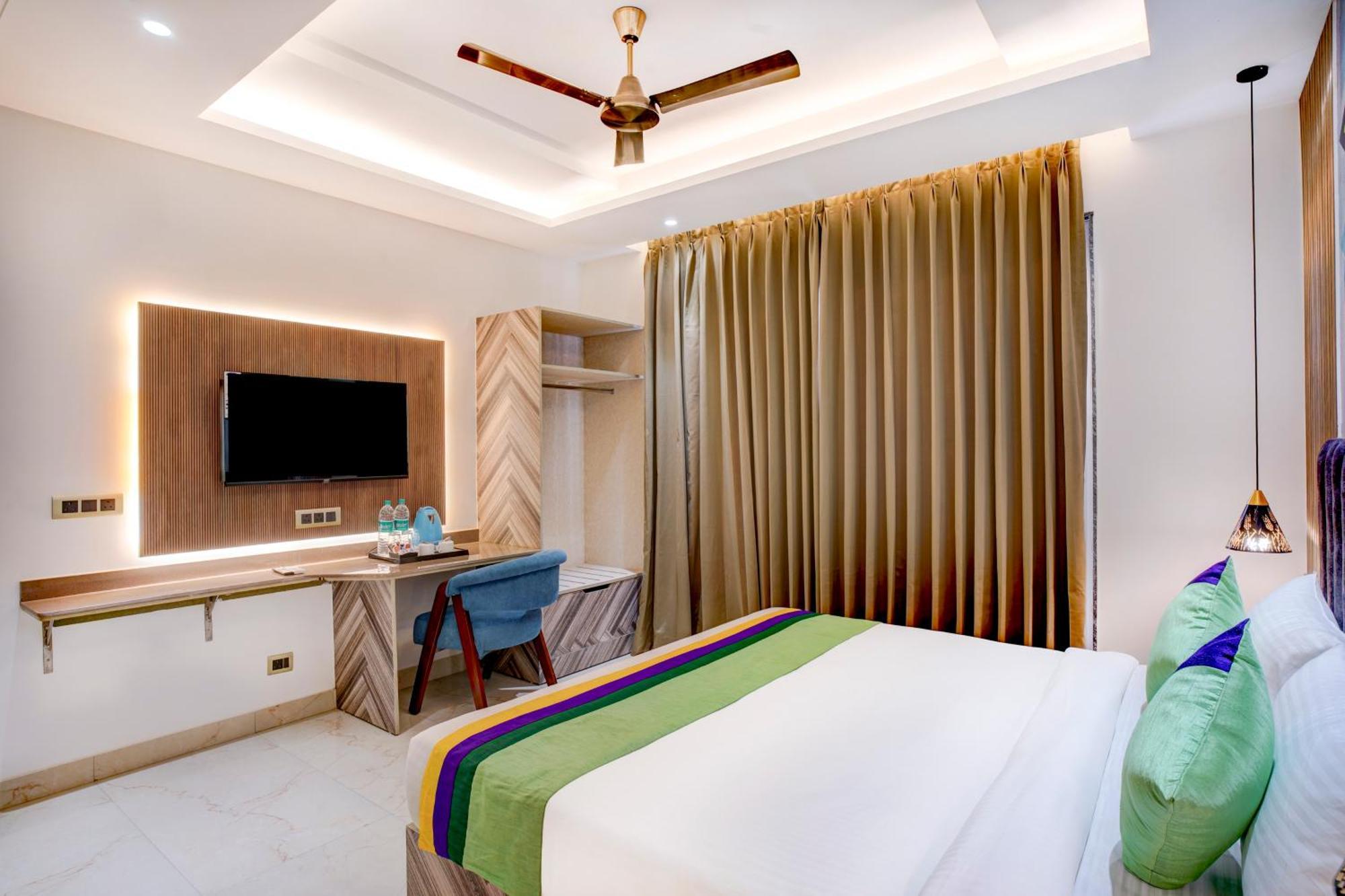 Treebo Corporate Inn Noida Extérieur photo