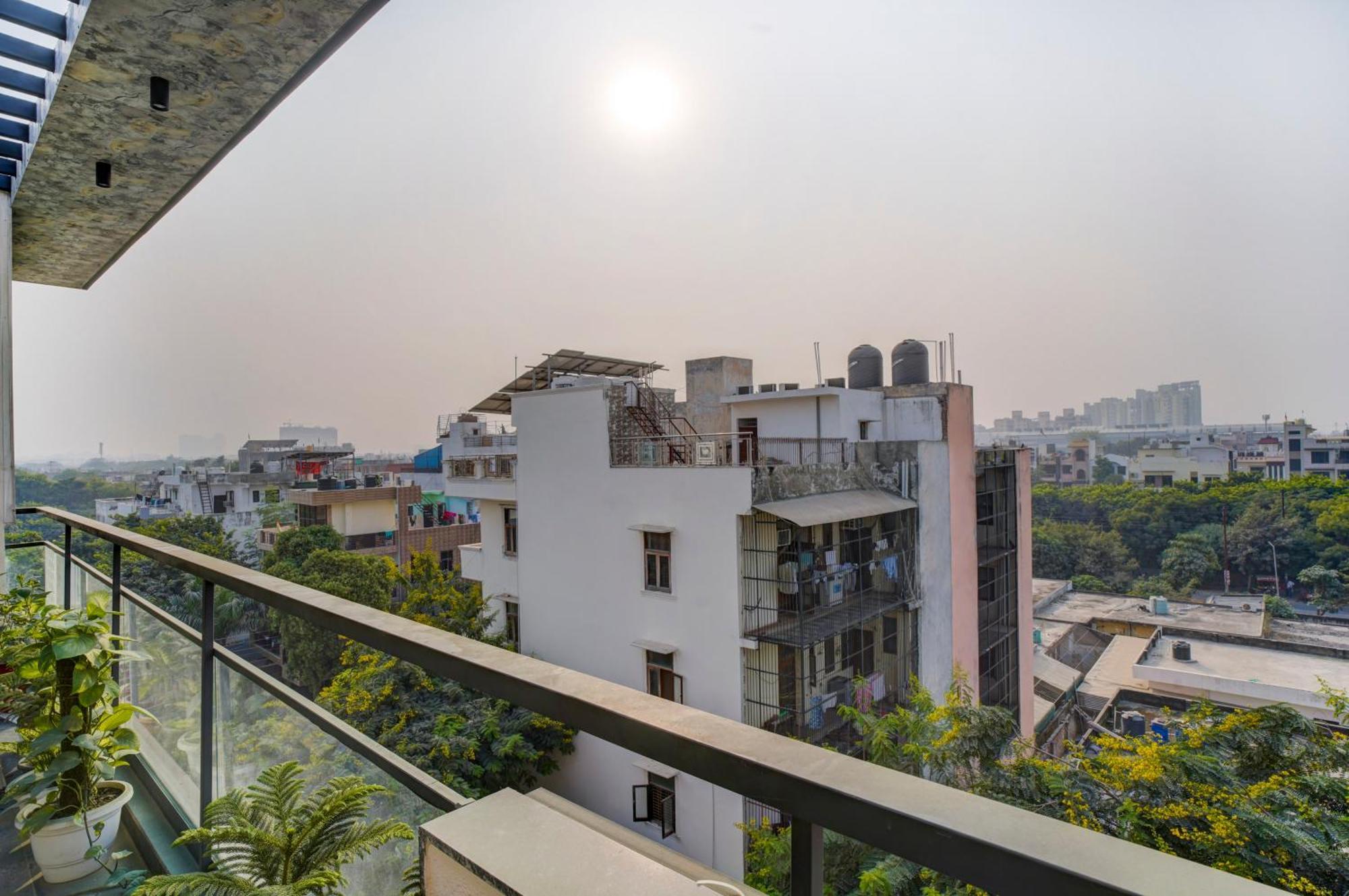 Treebo Corporate Inn Noida Extérieur photo